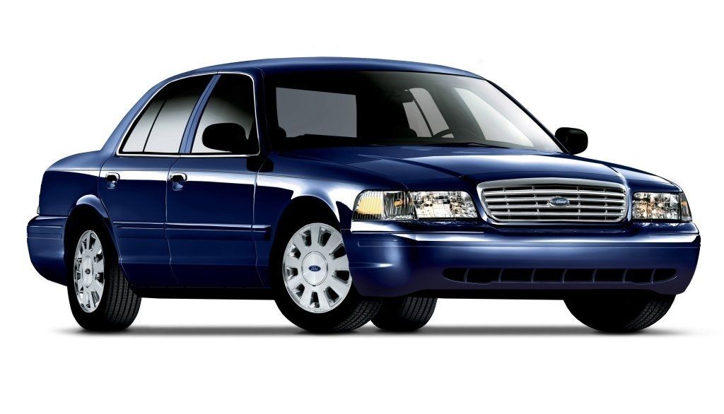 Ford Crown Victoria (2003-2012) – Sicherungskasten