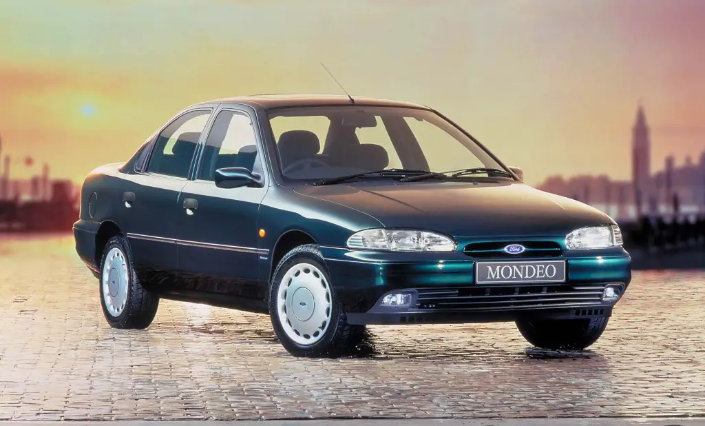 Ford Mondeo (1992-1996) – Sicherungskasten