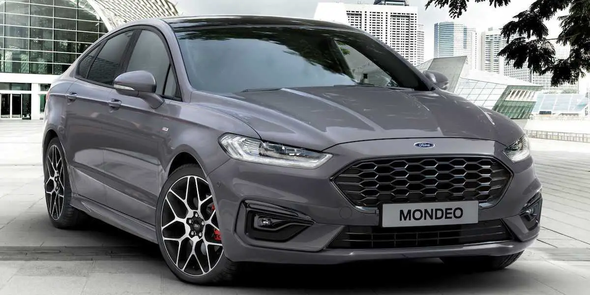 Ford Mondeo (2021-2022) – Sicherungskasten