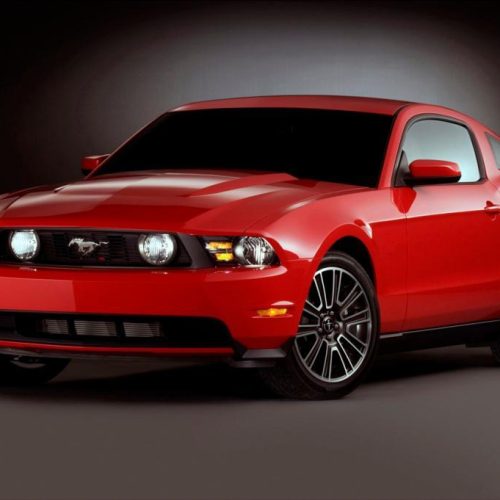 Ford Mustang (2010-2014) – Sicherungskasten