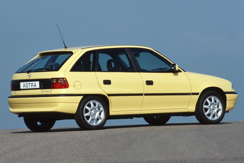 Opel Astra F (1991-2002) – Sicherungskasten