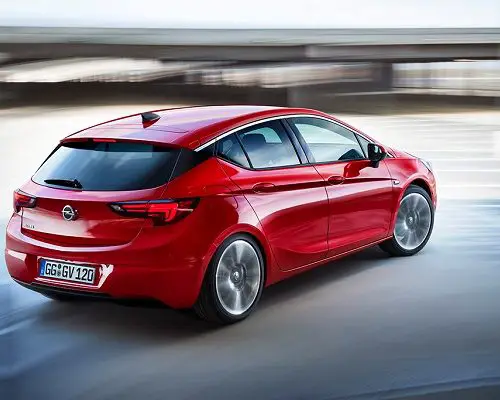 Opel Astra K (2016-2019) – Sicherungskasten
