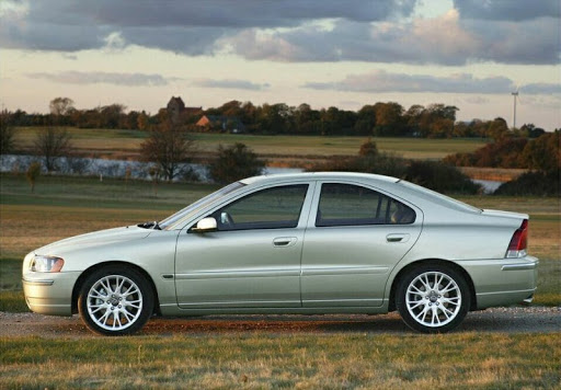 Volvo S60 (2004) – Sicherungskasten