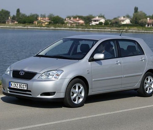 Toyota Corolla (2002-2004) – Sicherungskasten