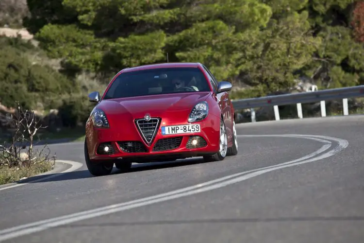 Alfa Romeo Giulietta (2011-2019) – Sicherungskasten