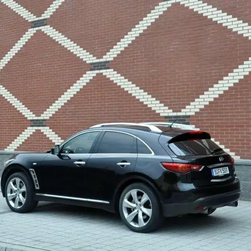 Infiniti FX50 (S51) (2008-2017) – Sicherungskasten