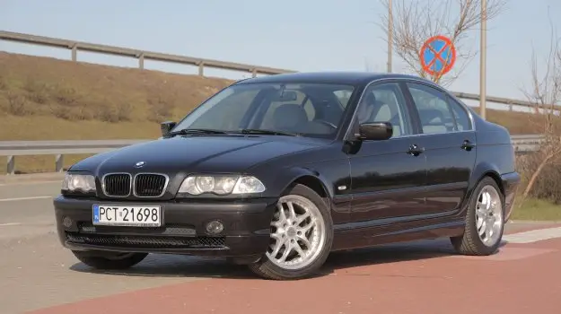 BMW 3 E46 (1998-2007) – Sicherungskasten