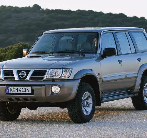 Nissan Patrol (1997-2003) – Sicherungskasten