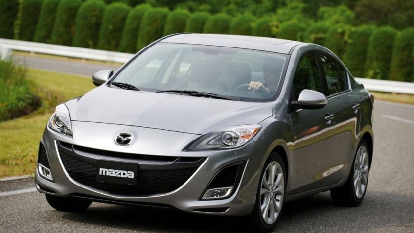 Mazda 3 (2011) – Sicherungskasten