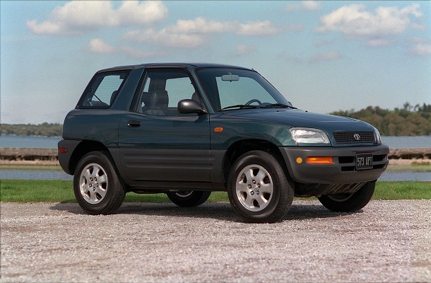 Toyota RAV4 XA10 (1994-1996) – Sicherungskasten