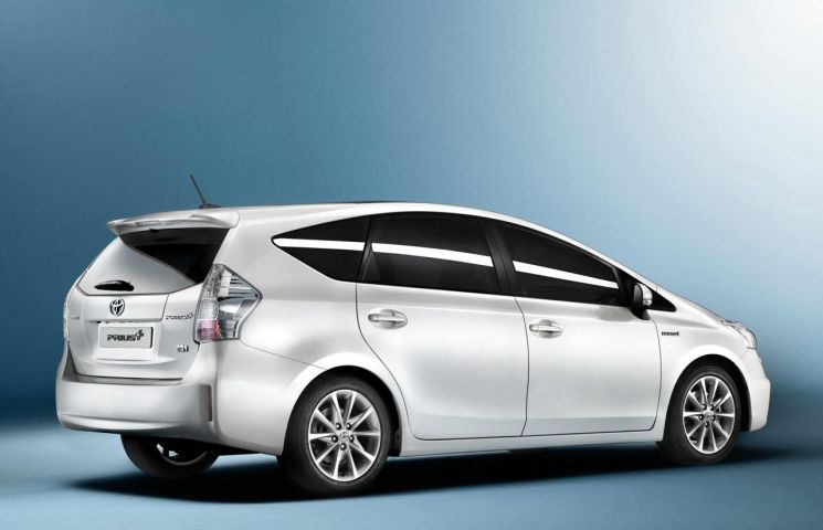 Toyota Prius+ (2012-2016) – Sicherungskasten