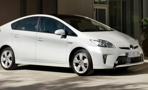 Toyota Prius Plug-in Hybrid (2011-2015) – Sicherungskasten