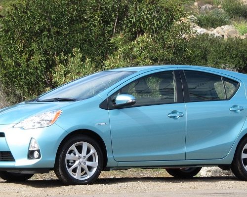 Toyota Prius C (2011-2016) – Sicherungskasten