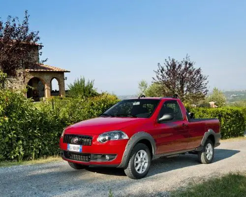 Fiat Strada (2007-2017) – Sicherungskasten