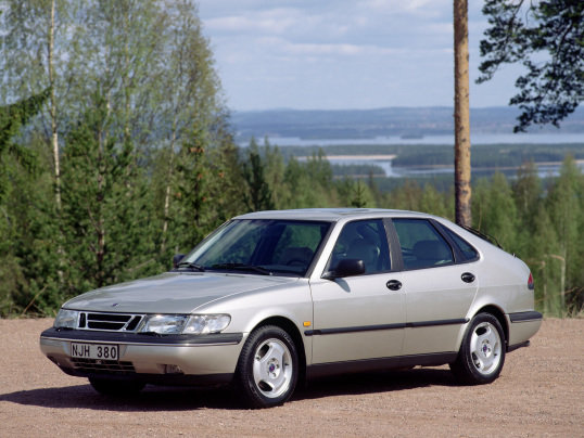 Saab 900 (1994-1998) – Sicherungskasten