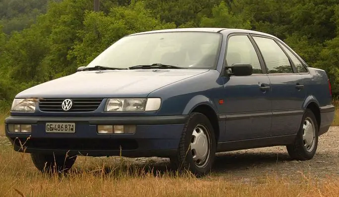 Volkswagen Passat B4 (1993-1997) – Sicherungskasten