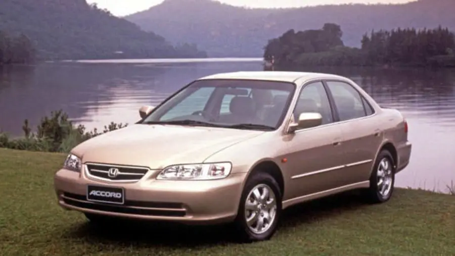 Honda Accord (2001) – Sicherungskasten