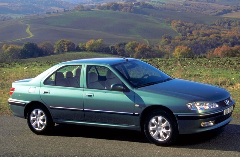 Peugeot 406 (2002-2004) – Sicherungskasten