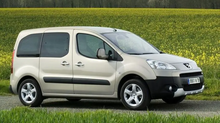 Peugeot Partner II (2017-2019) – Sicherungskasten