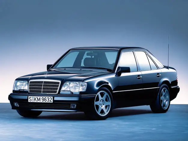 Mercedes-Benz E-Klasse W124 (1985-1996) – Sicherungskasten
