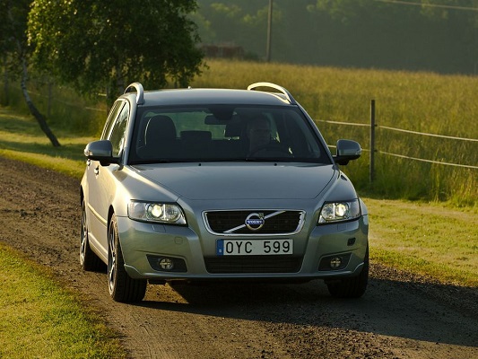 Volvo V50 (2009-2010) – Sicherungskasten