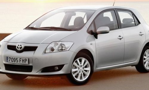 Toyota Auris (2007-2013) – Sicherungskasten