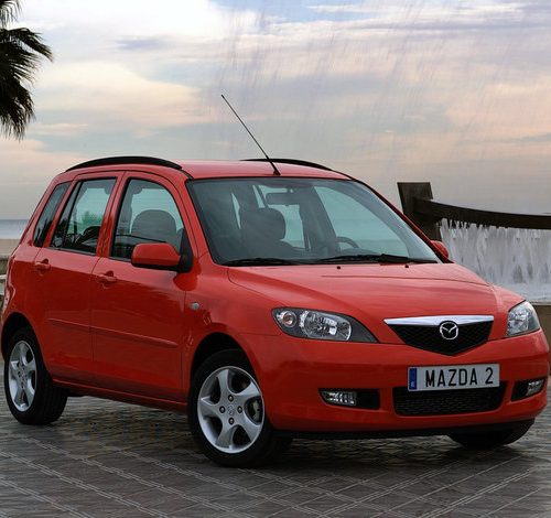 Mazda 2 DY (2003-2007) – Sicherungskasten