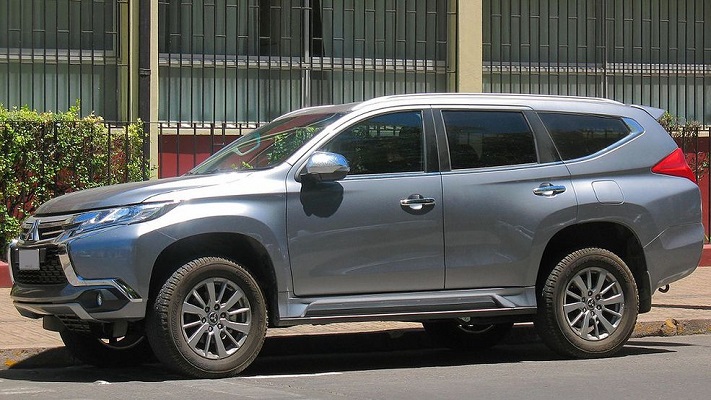 Mitsubishi Pajero Sport 3 (2016-2021) – Sicherungskasten