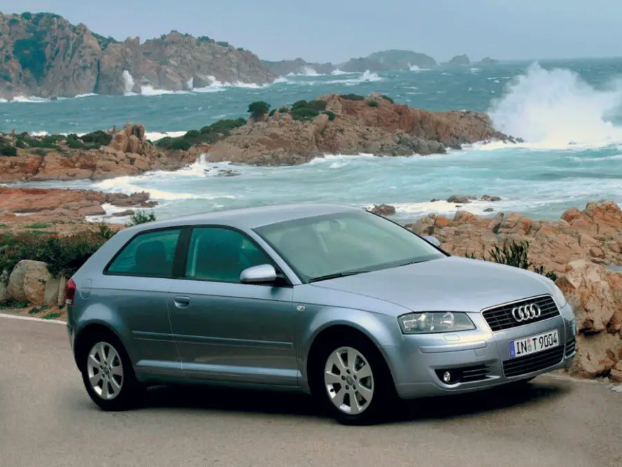 Audi A3 8P (2003-2013) – Sicherungskasten
