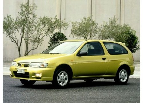 Nissan Almera N15 (1995-2000) – Sicherungskasten