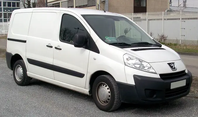 Peugeot Expert VU (2007-2012) – Sicherungskasten