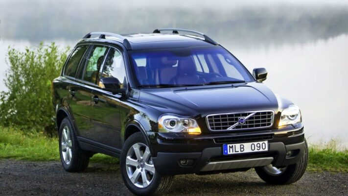 Volvo XC90 (2010) – Sicherungskasten