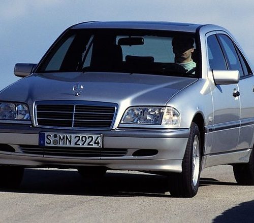 Mercedes-Benz C-Klasse w202 Motor C280 (1999) – Sicherungskasten
