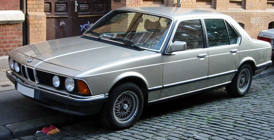 BMW 7 E23 (1977-1987) – Sicherungskasten