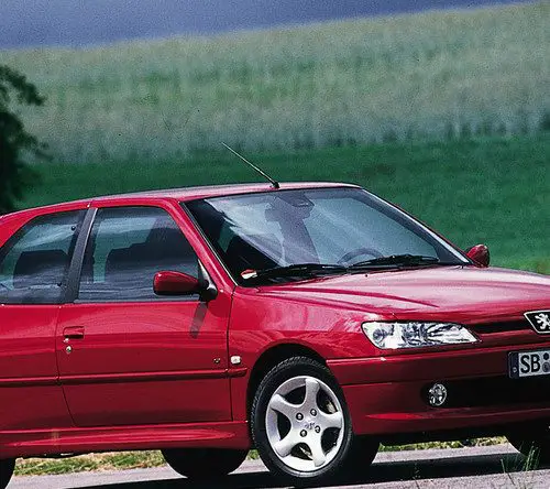 Peugeot 306 (1993-2002) – Sicherungskasten