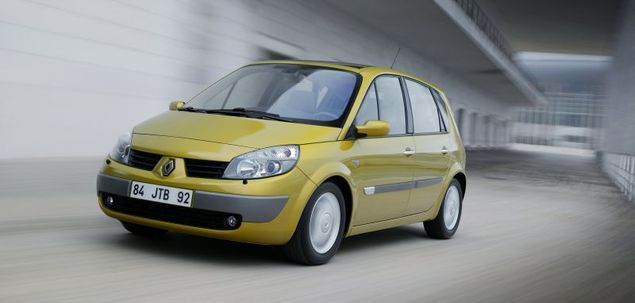 Renault Grand Scenic (2004-2009) – Sicherungskasten