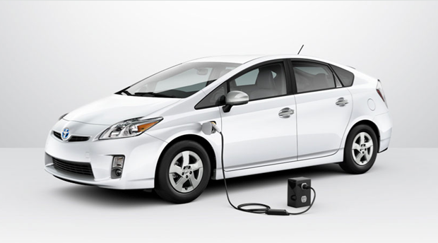 Toyota Prius Plug-in Hybrid (2010) – Sicherungskasten